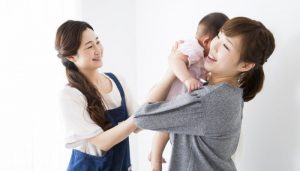 シングルマザーでも子供を育てていける仕事は？みんなが保育士を目指す理由
